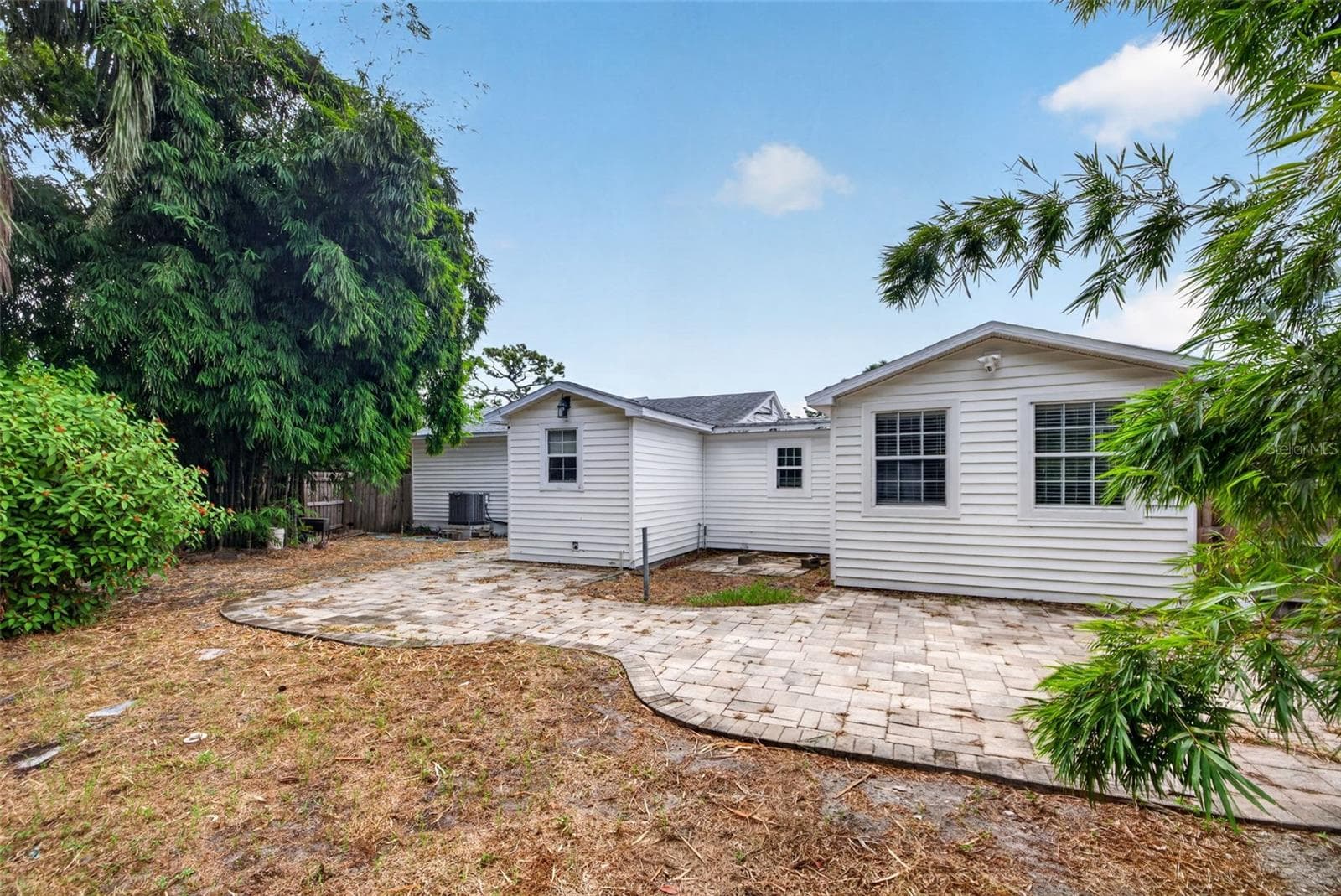 Single Family Residence at 3201 11TH AVE N, ST PETERSBURG, photo 21 of 24