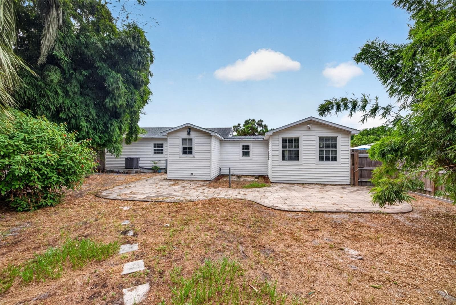Single Family Residence at 3201 11TH AVE N, ST PETERSBURG, photo 22 of 24