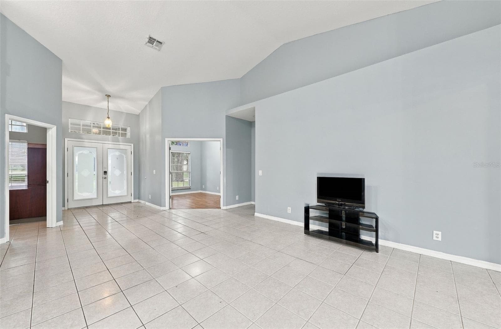 Single Family Residence at 39914 SUNBEAM WAY, LADY LAKE, photo 4 of 25