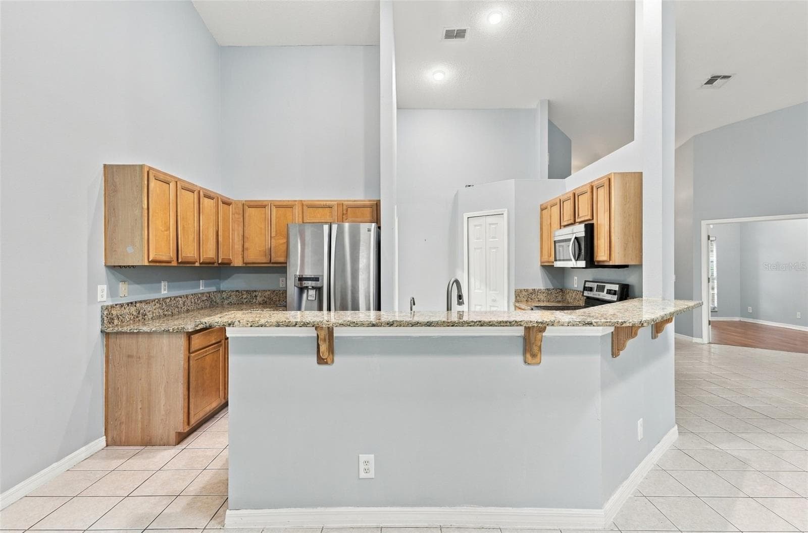 Single Family Residence at 39914 SUNBEAM WAY, LADY LAKE, photo 6 of 25