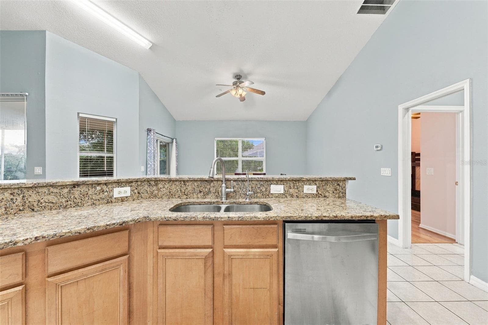 Single Family Residence at 39914 SUNBEAM WAY, LADY LAKE, photo 7 of 25