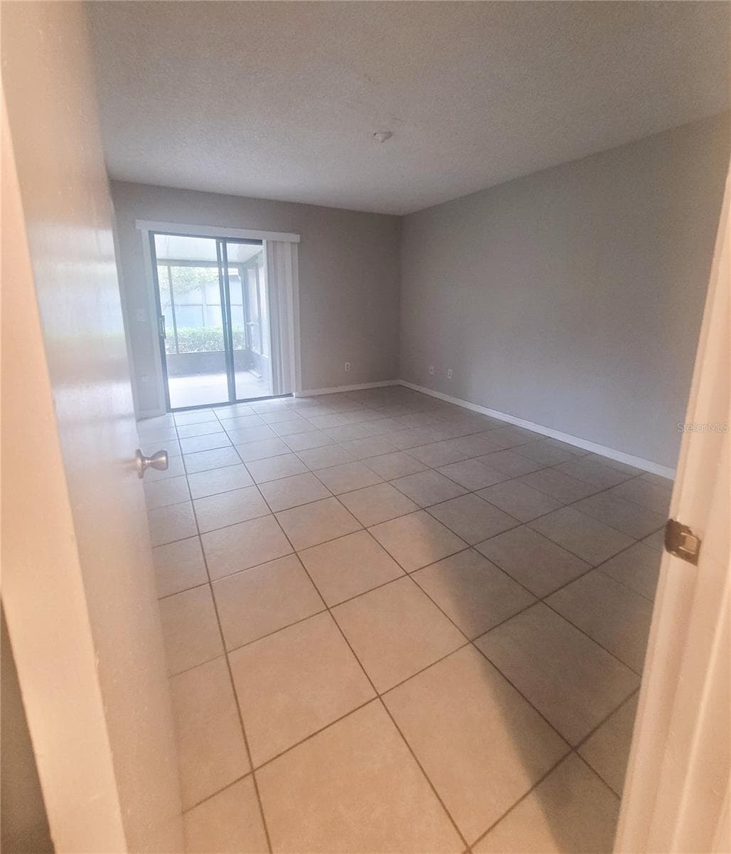 Villa at 1910 SW 34TH CT, OCALA, photo 13 of 18