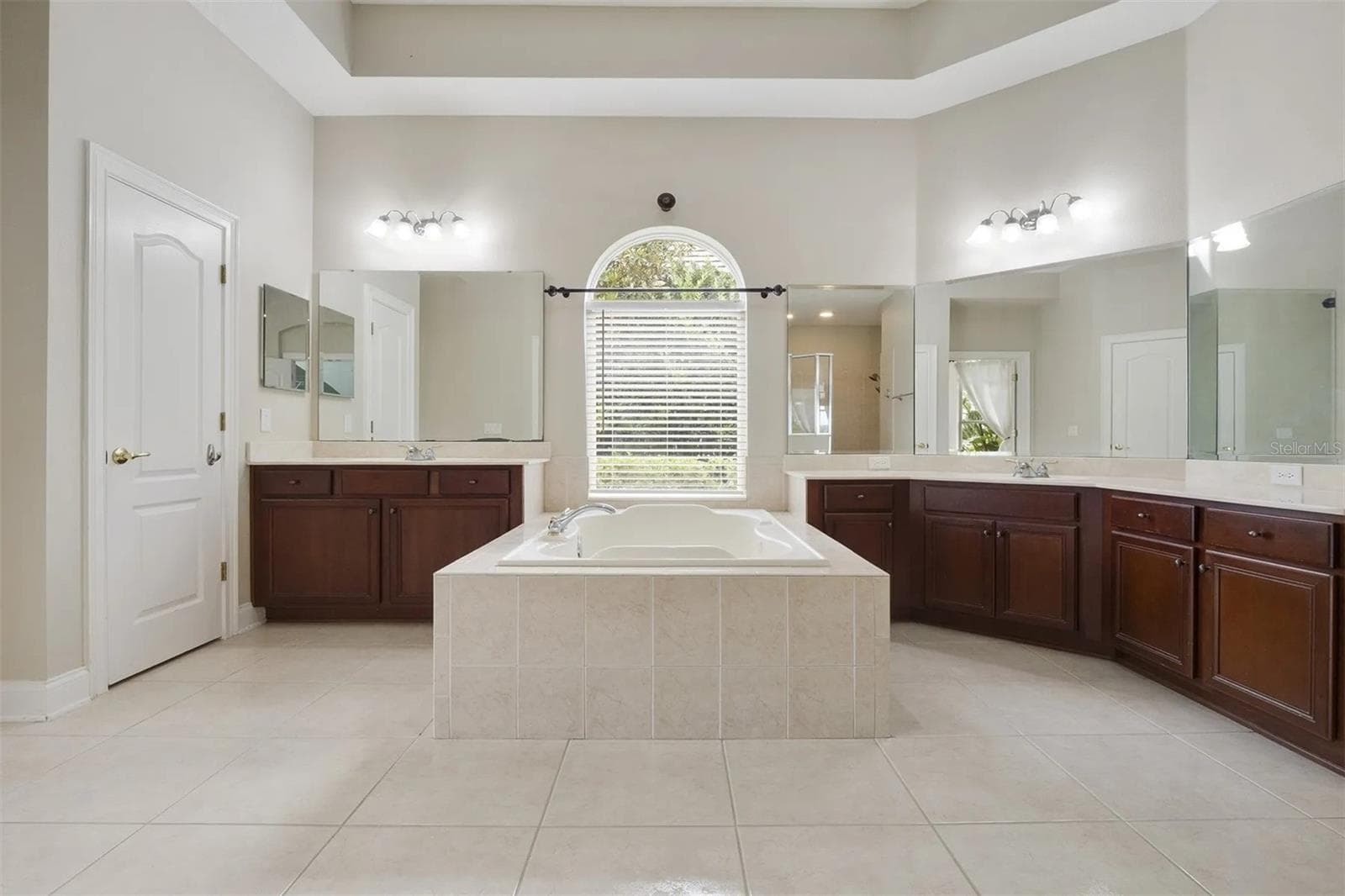 Single Family Residence at 25551 HAWKS RUN LN, SORRENTO, photo 52 of 75