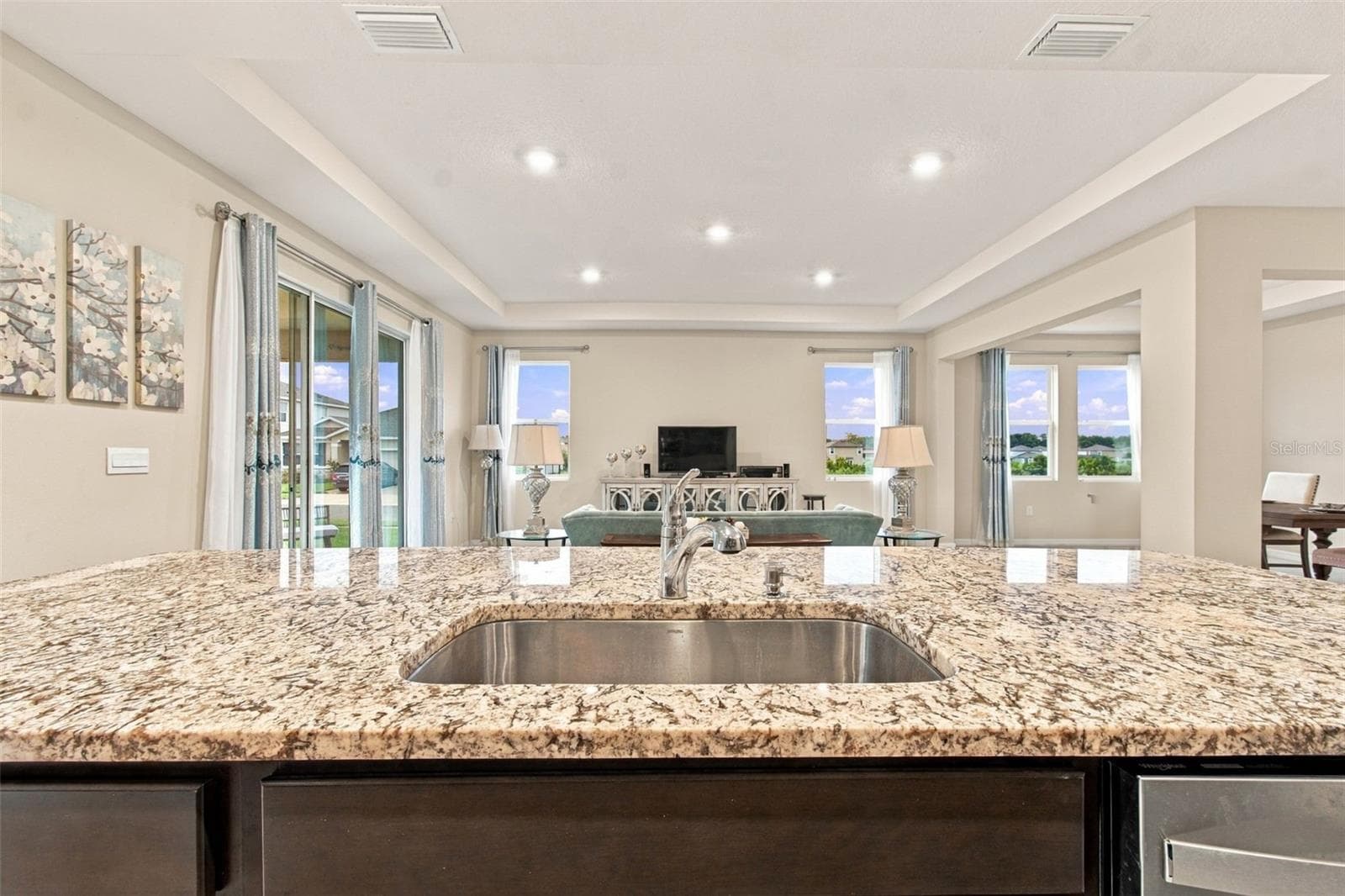Kitchen Island View - 32337 CONCHSHELL SAIL ST, WESLEY CHAPEL
