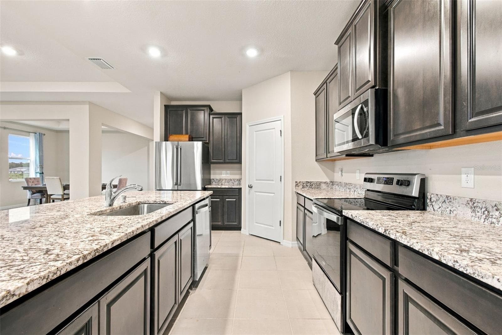 Single Family Residence at 32337 CONCHSHELL SAIL ST, WESLEY CHAPEL, photo 23 of 84