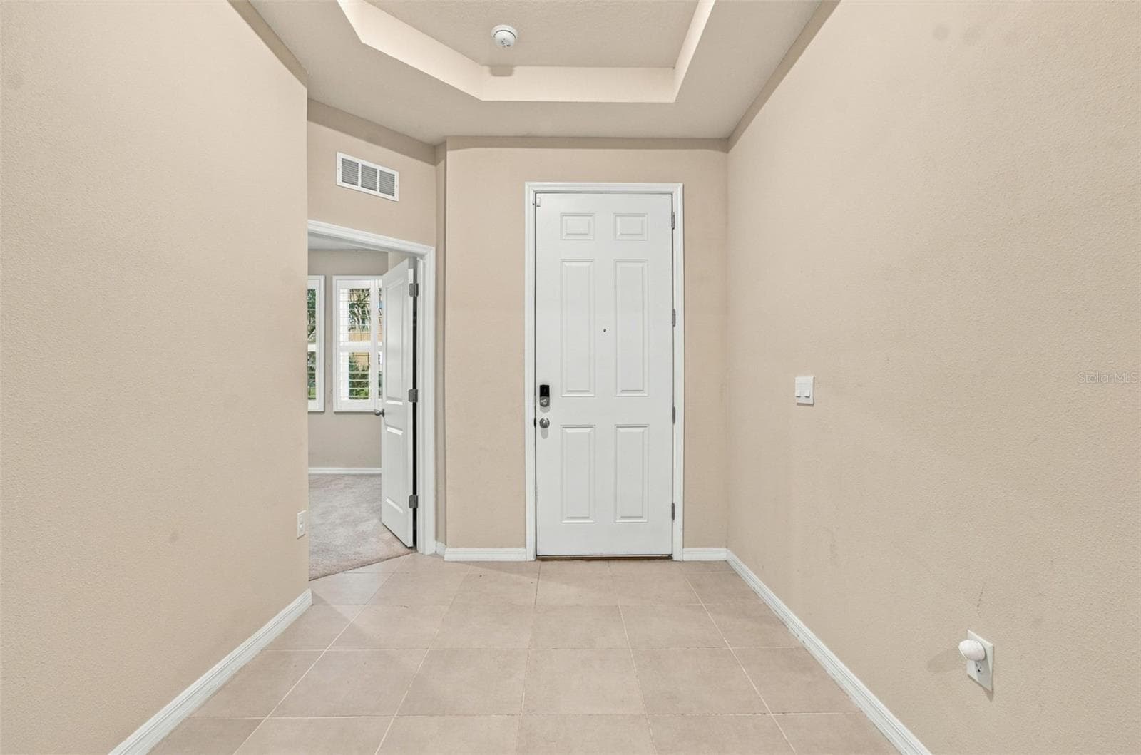 Facing front door - 32337 CONCHSHELL SAIL ST, WESLEY CHAPEL