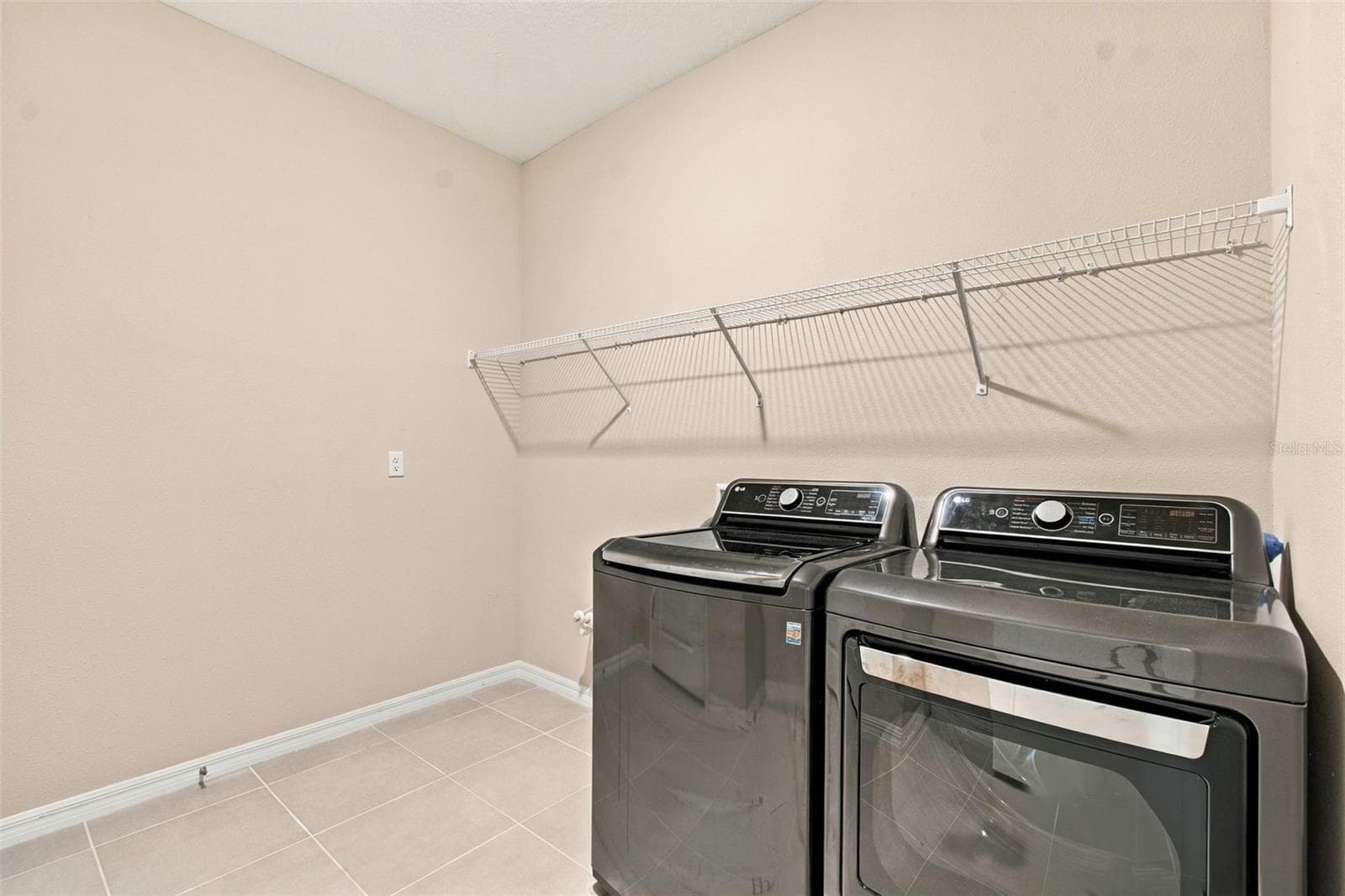 Single Family Residence at 32337 CONCHSHELL SAIL ST, WESLEY CHAPEL, photo 51 of 84