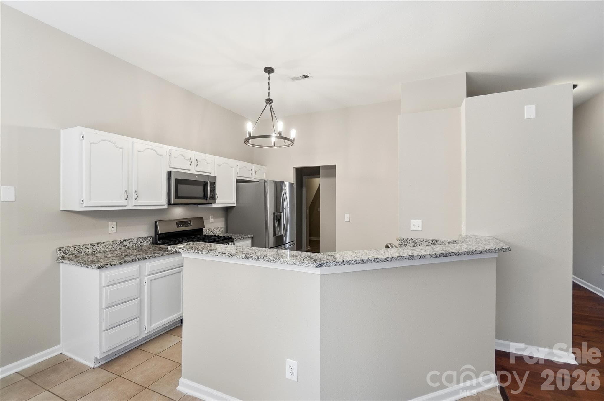 Single Family Residence at 9326 Royal Highlands Court, Charlotte, photo 9 of 42