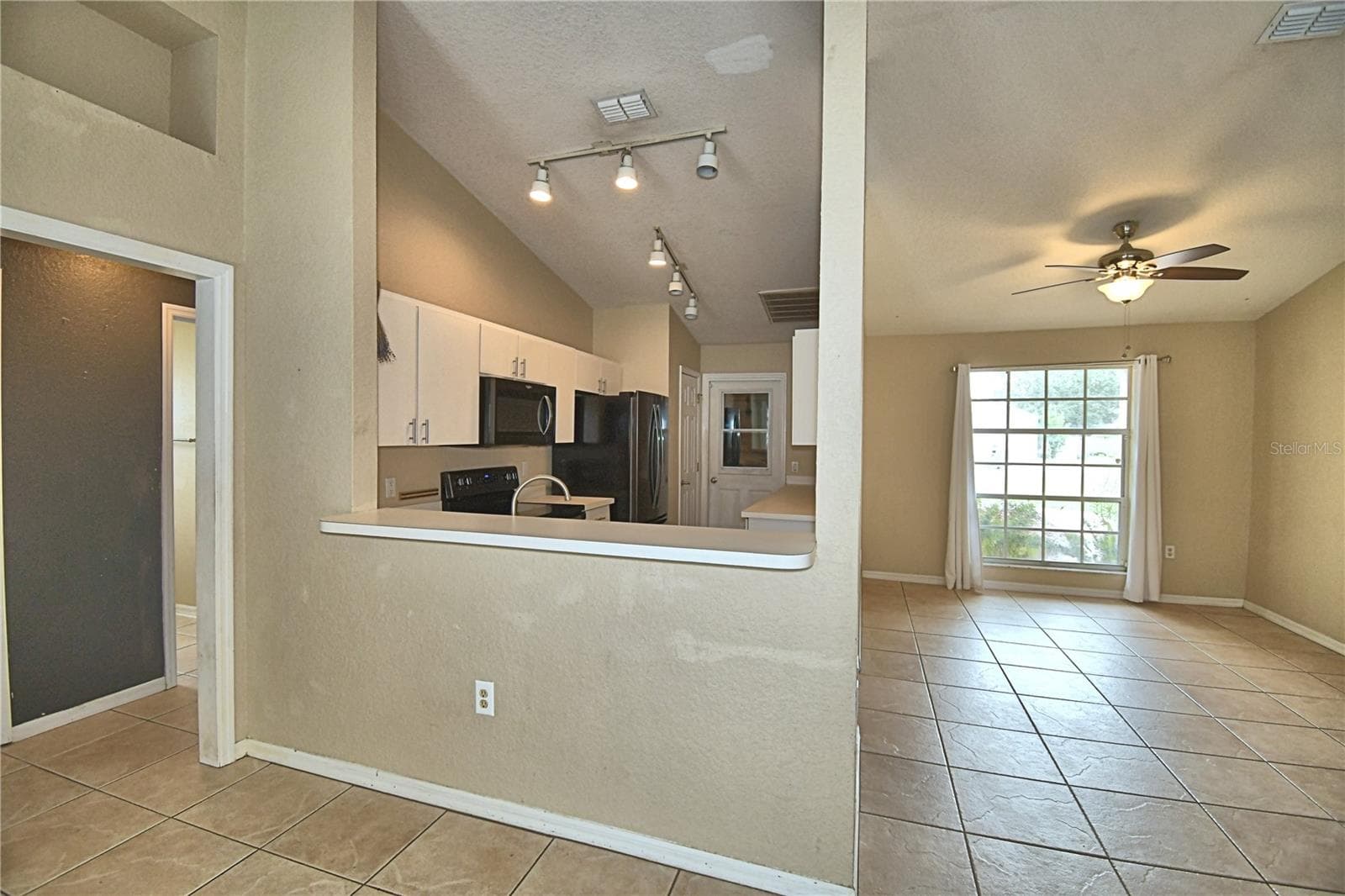 Single Family Residence at 3603 LISMORE DR, LAKELAND, photo 17 of 63