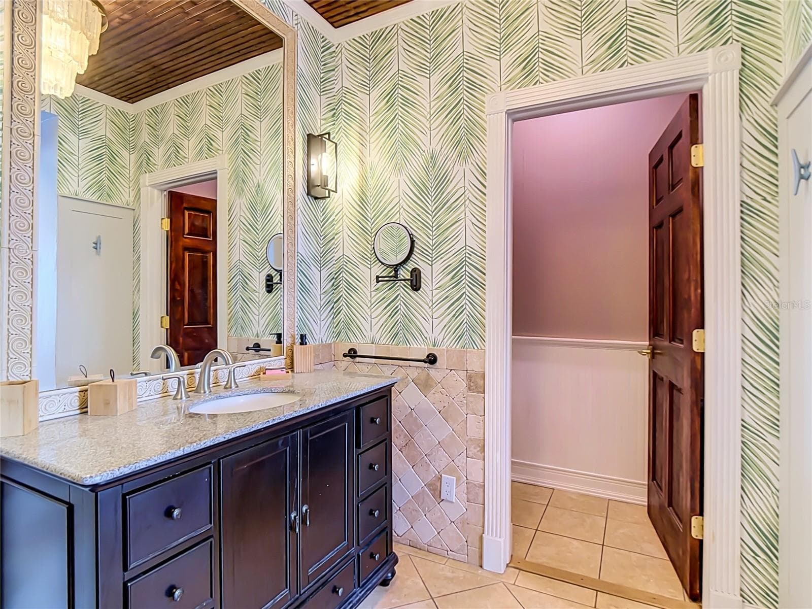 En Suite Bathroom - 166 CATFISH ST, HAINES CITY