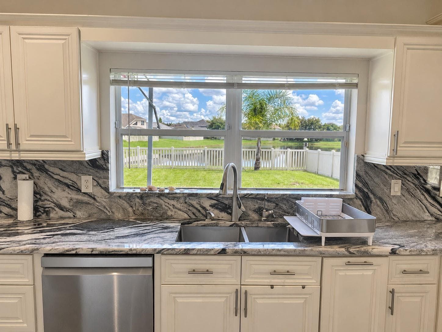 Single Family Residence at 11117 ANCIENT FUTURES DR, TAMPA, photo 12 of 52