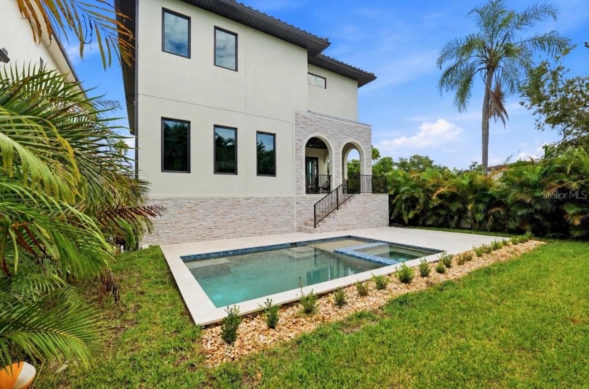 Single Family Residence at 502 E DAVIS BLVD, TAMPA, photo 61 of 80