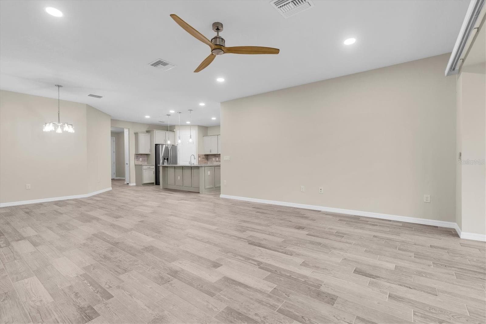 Single Family Residence at 2122 LONG SPUR, ODESSA, photo 12 of 58