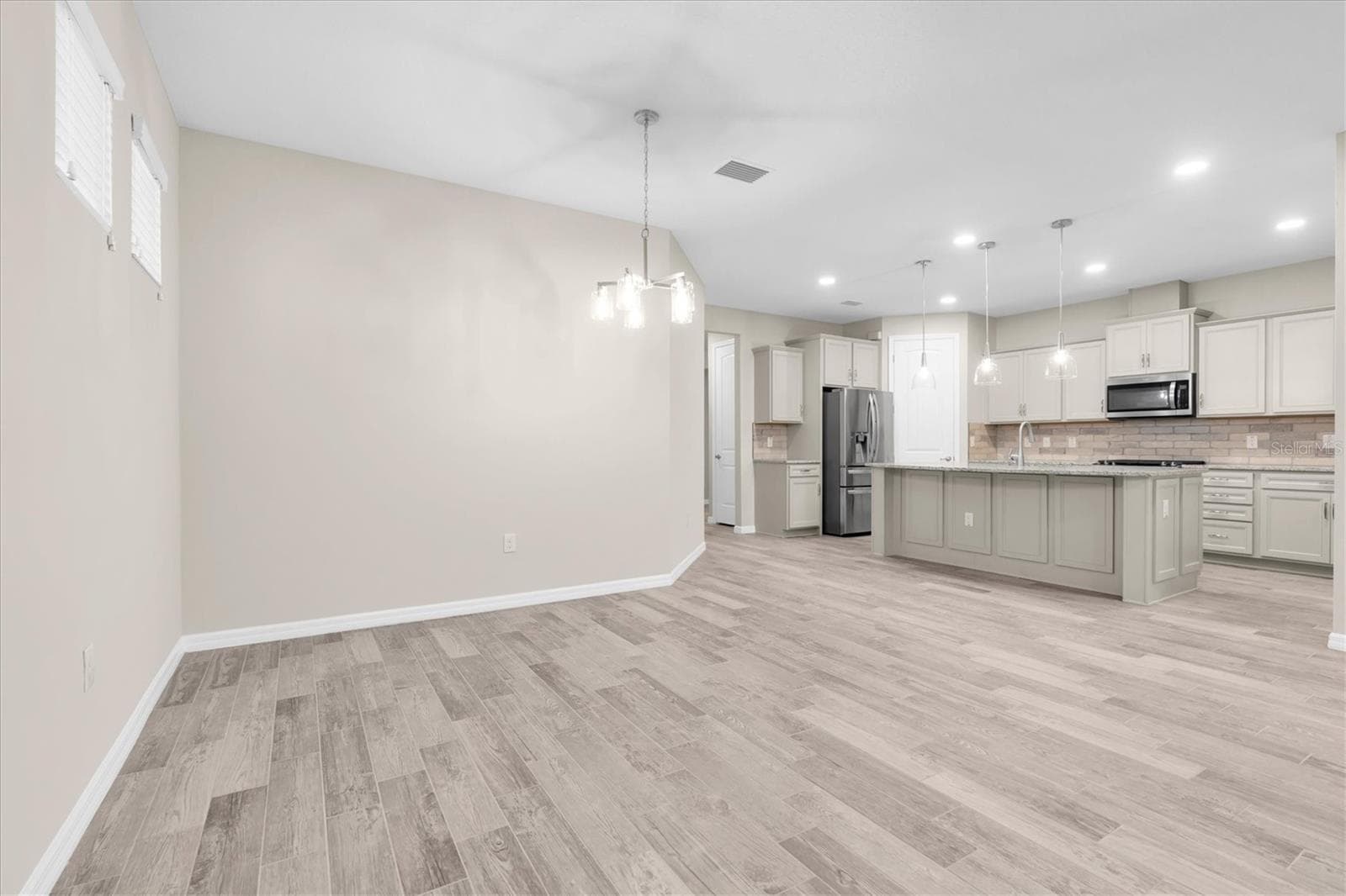 Single Family Residence at 2122 LONG SPUR, ODESSA, photo 13 of 58