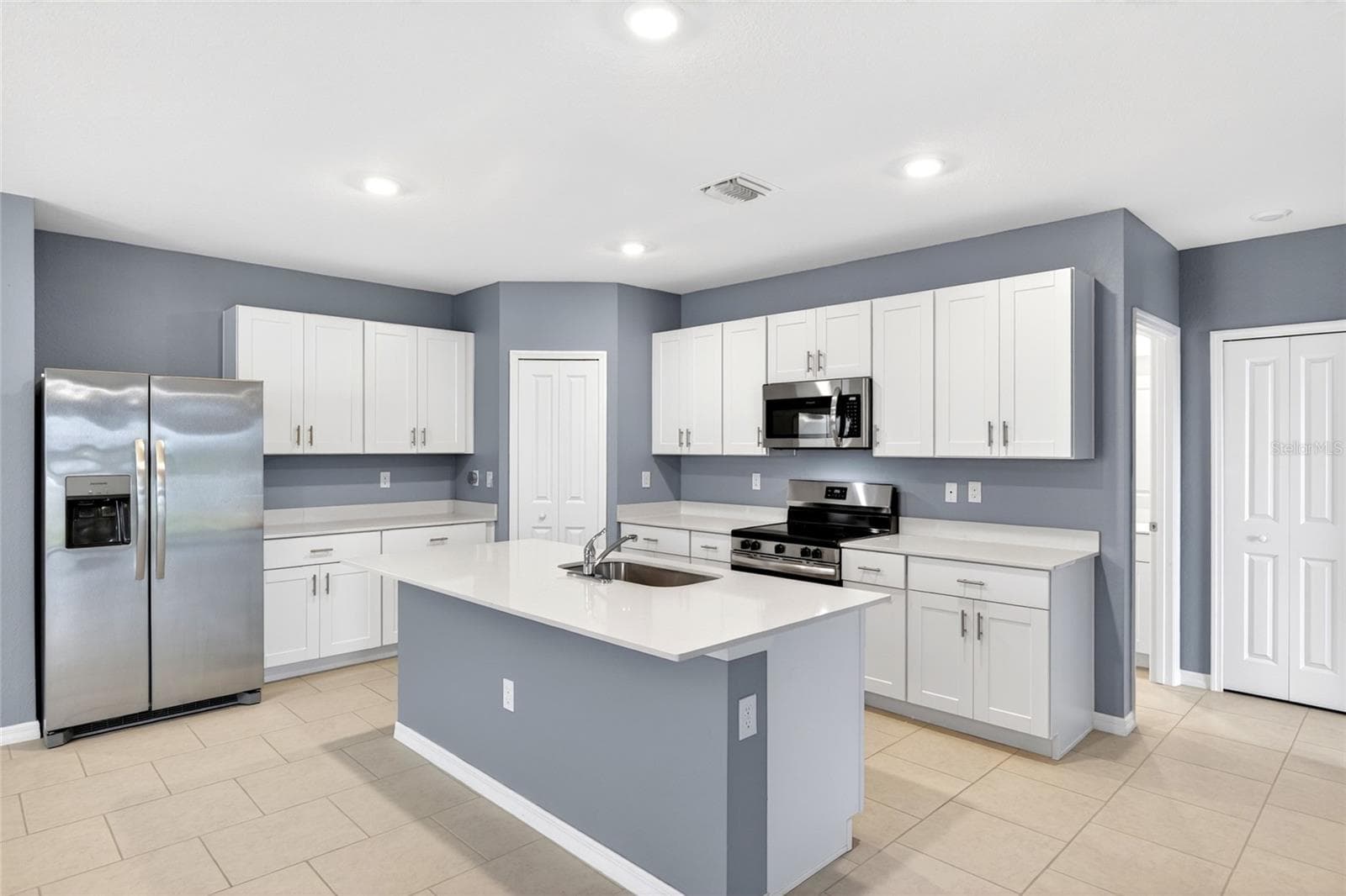 Single Family Residence at 3809 AMBERSWEET XING, PARRISH, photo 9 of 54