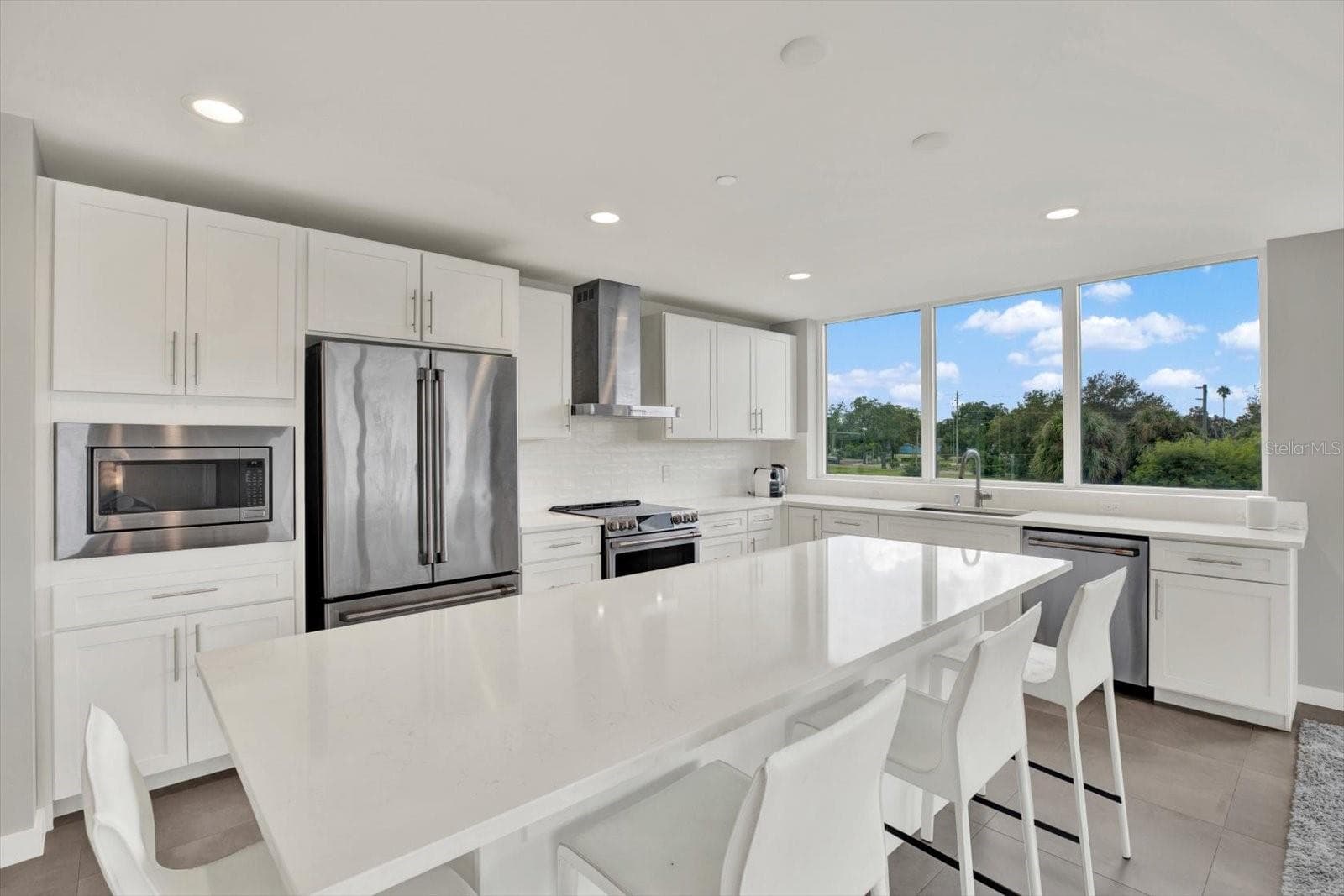 Condominium at 900 N OSCEOLA AVENUE AVE #401, CLEARWATER, photo 23 of 50
