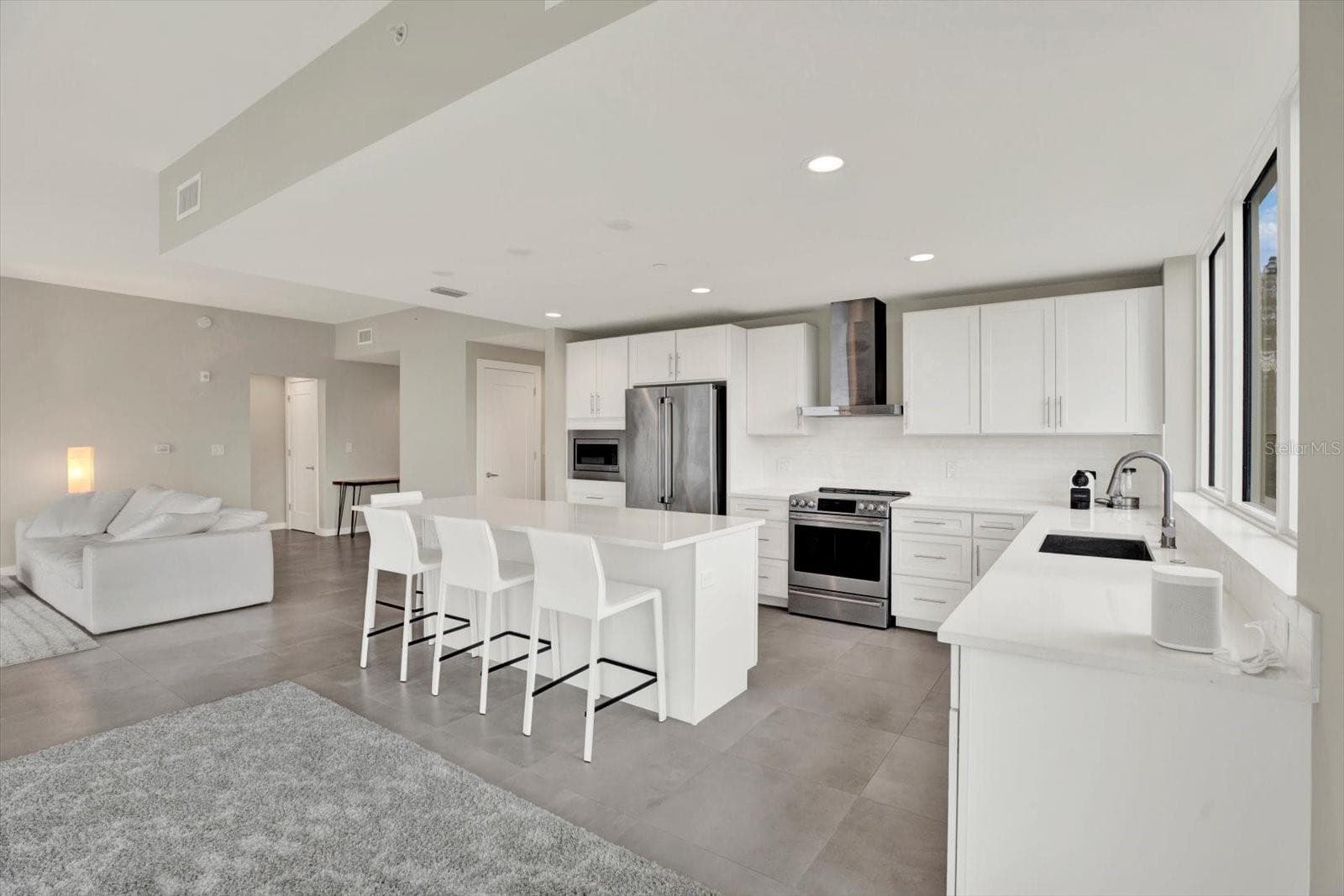 Condominium at 900 N OSCEOLA AVENUE AVE #401, CLEARWATER, photo 27 of 50
