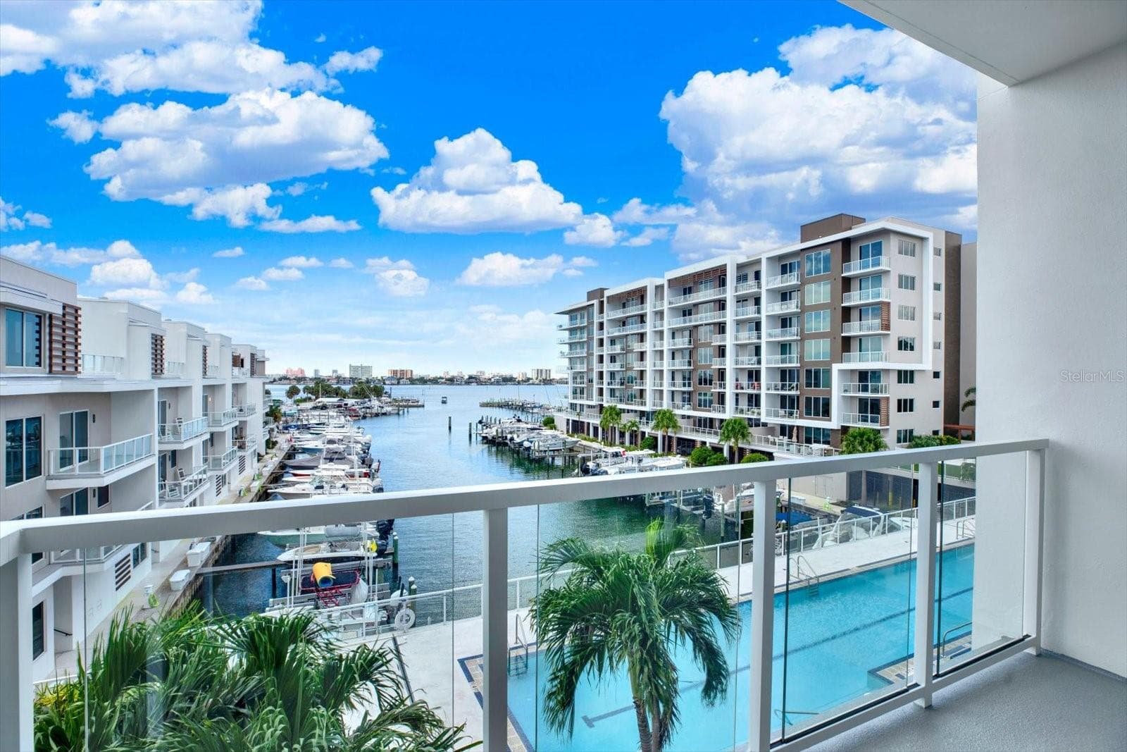 Condominium at 900 N OSCEOLA AVENUE AVE #401, CLEARWATER, photo 30 of 50