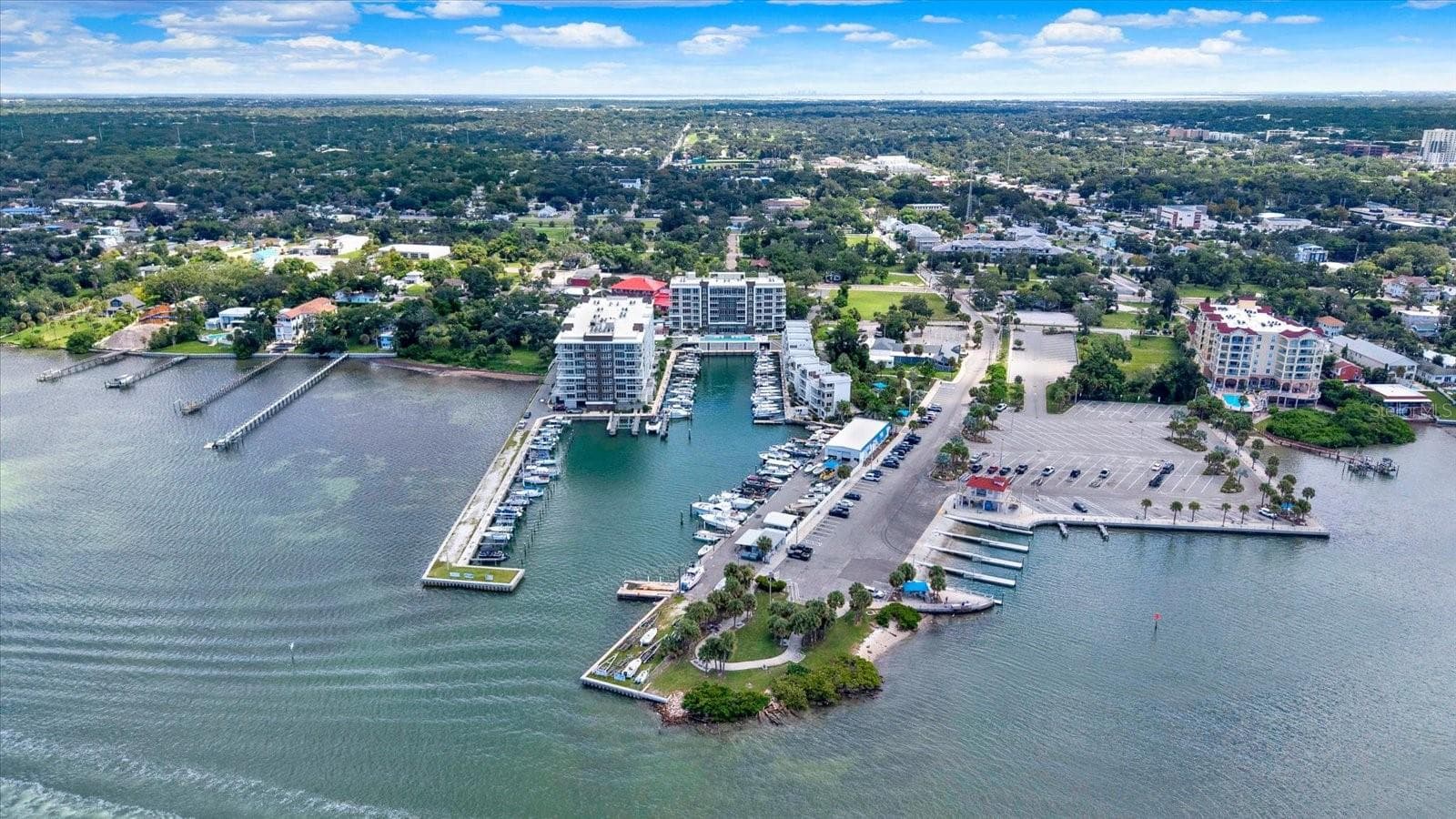 Condominium at 900 N OSCEOLA AVENUE AVE #401, CLEARWATER, photo 43 of 50