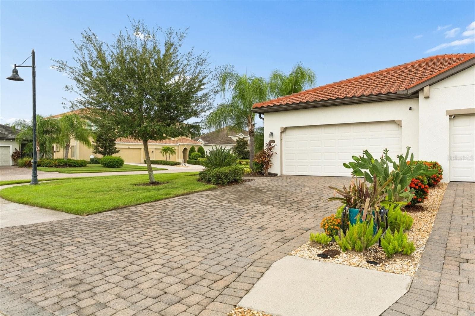 BOUTIQUE COMMUNITY - 2324 SPRINGHAVEN LN, LAKEWOOD RANCH