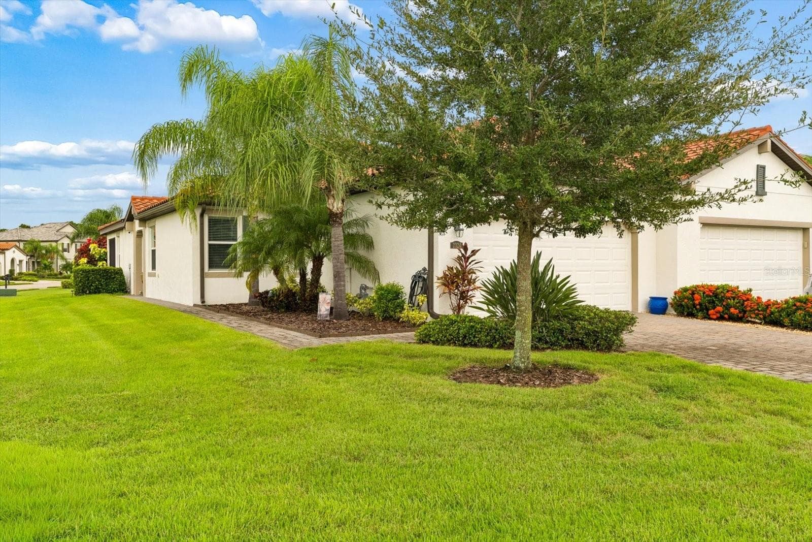 MAINTENANCE FREE - 2324 SPRINGHAVEN LN, LAKEWOOD RANCH