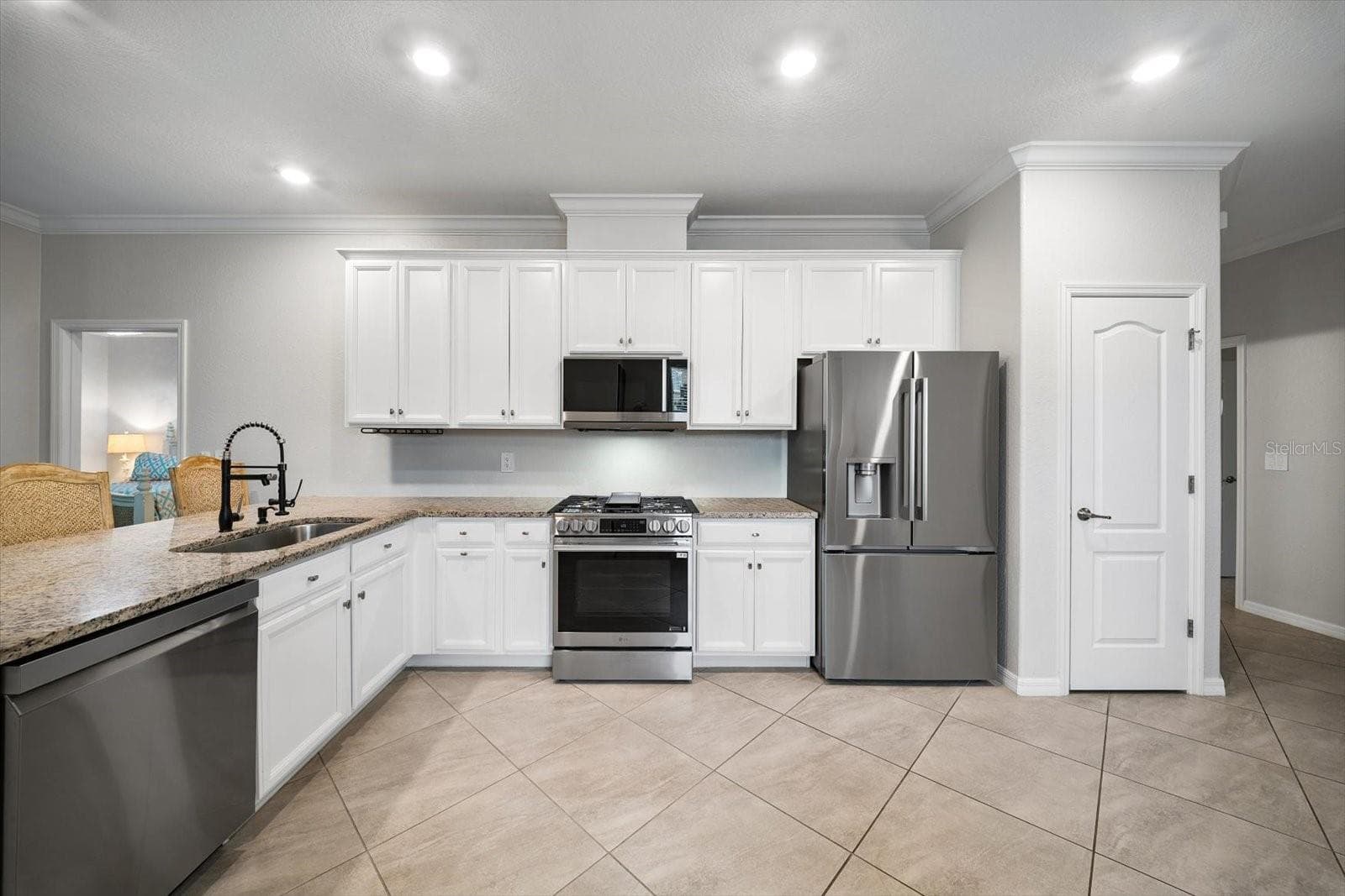 NEW APPLIANCES - 2324 SPRINGHAVEN LN, LAKEWOOD RANCH