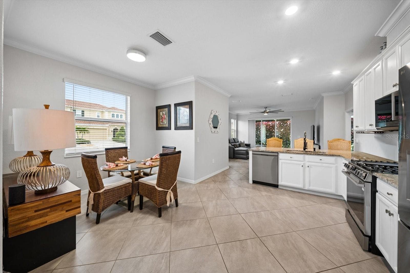 Villa at 2324 SPRINGHAVEN LN, LAKEWOOD RANCH, photo 19 of 62