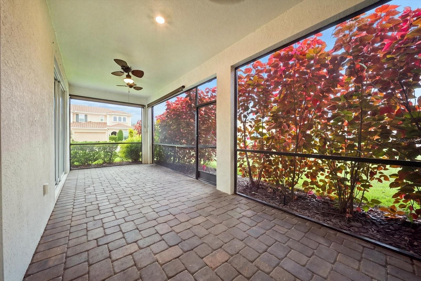 OVERSIZED LANAI - 2324 SPRINGHAVEN LN, LAKEWOOD RANCH