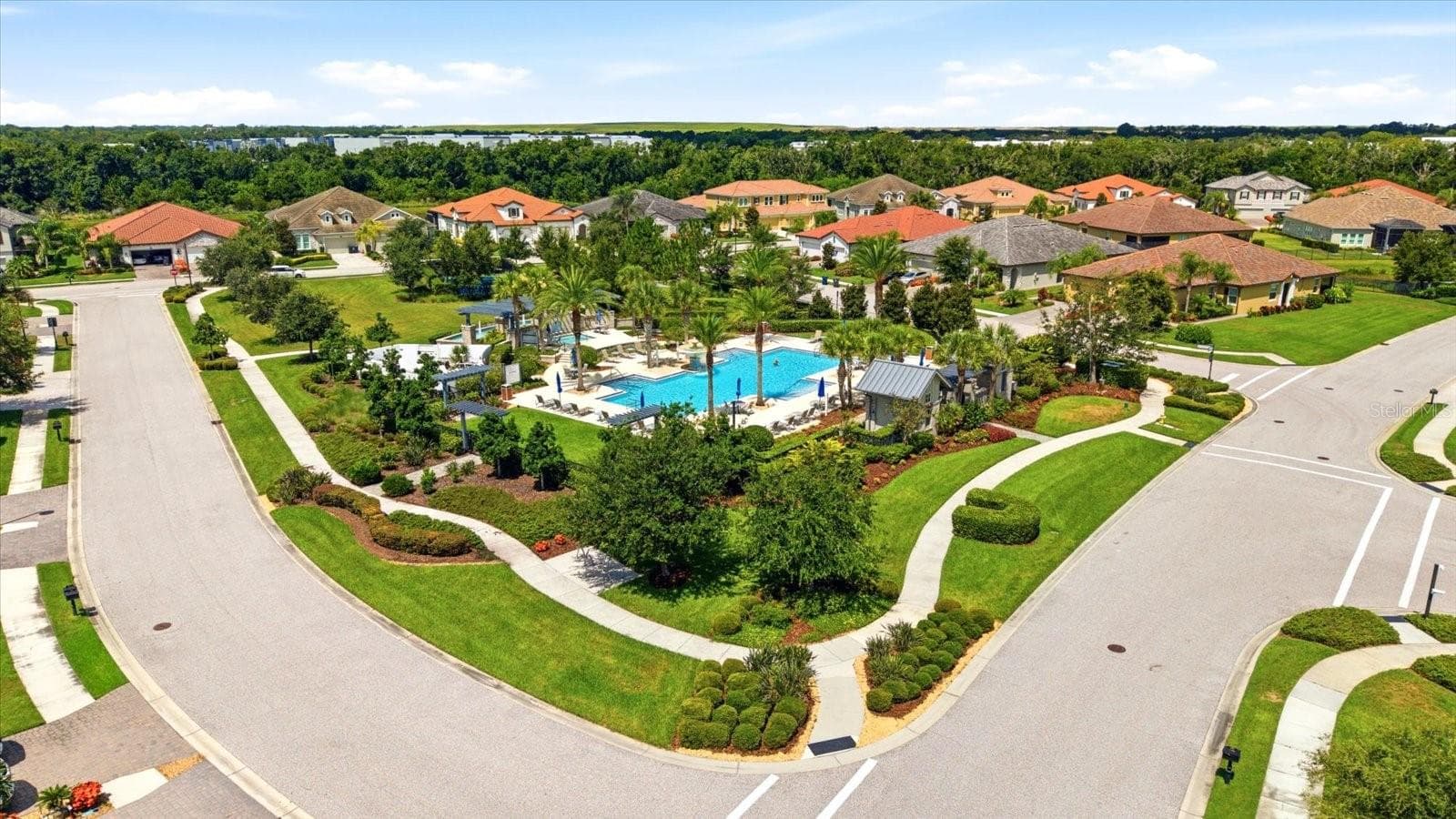 DIRECTLY ACROSS FROM AMENITIES - 2324 SPRINGHAVEN LN, LAKEWOOD RANCH