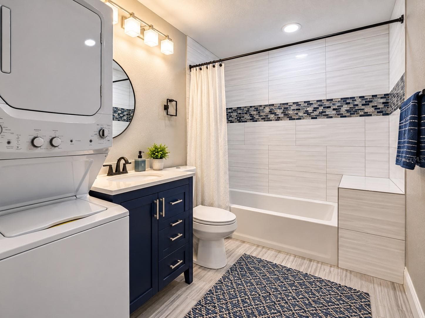 2nd Bathroom / Laundry Room - 1300 S DEWEY ST, EUSTIS