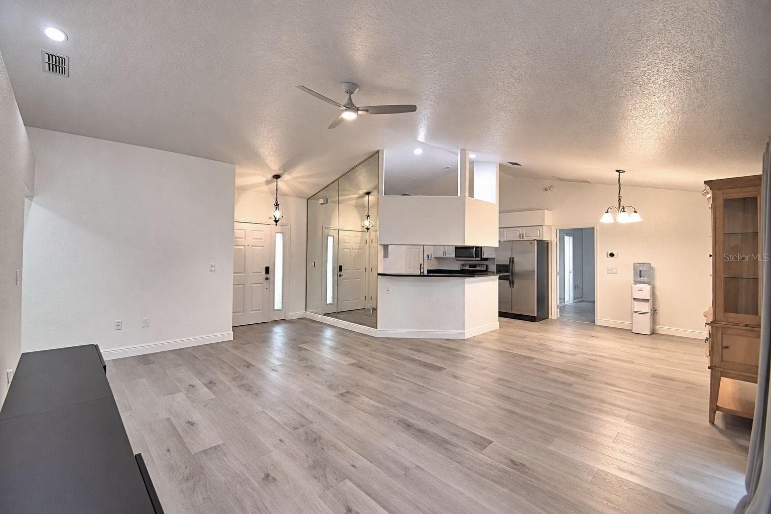 Single Family Residence at 106 HARBOR WAY, AUBURNDALE, photo 6 of 47
