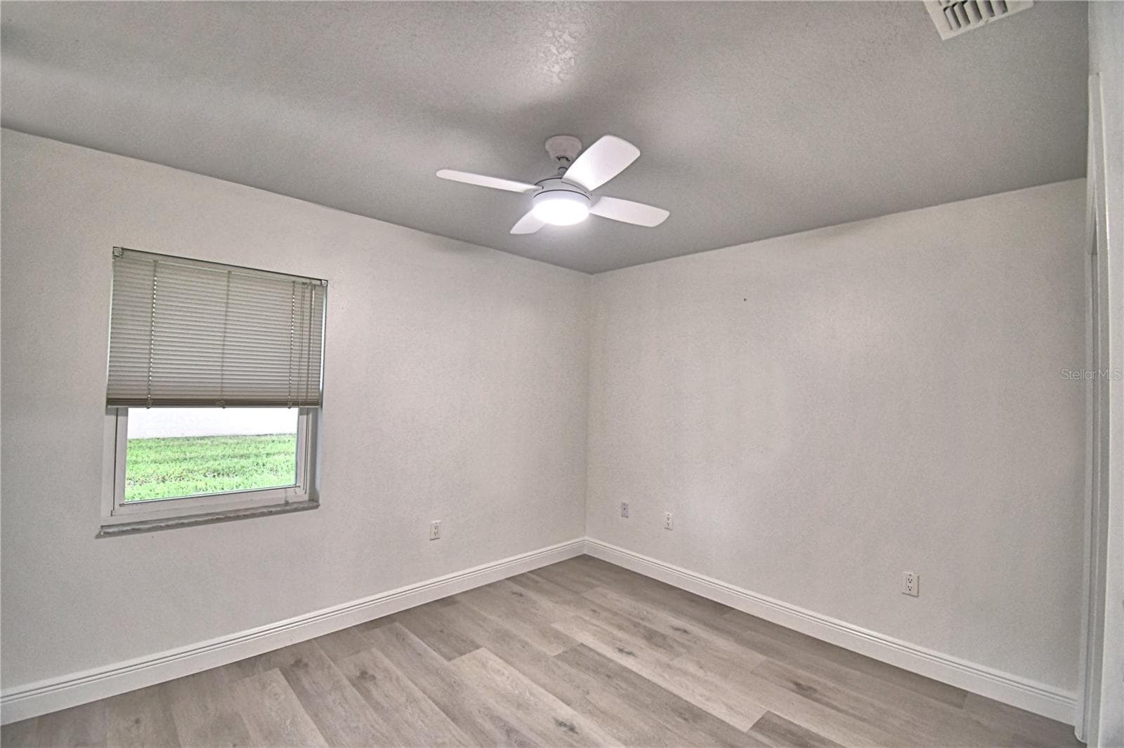 Single Family Residence at 106 HARBOR WAY, AUBURNDALE, photo 34 of 47