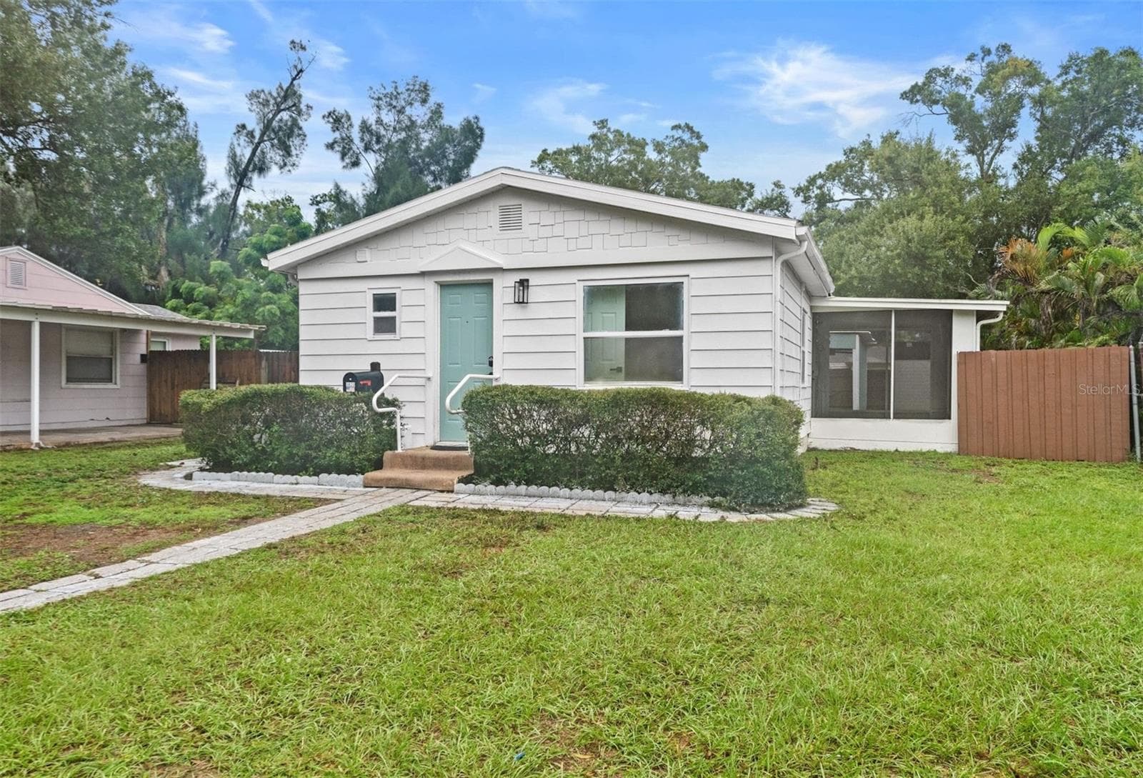 Single Family Residence at 3820 40TH AVE N, ST PETERSBURG, photo 2 of 26