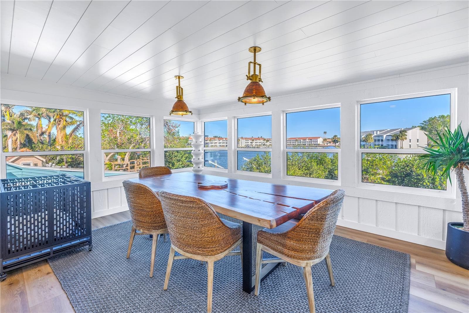 Single Family Residence at 12016 LAGOON LN, TREASURE ISLAND, photo 15 of 50