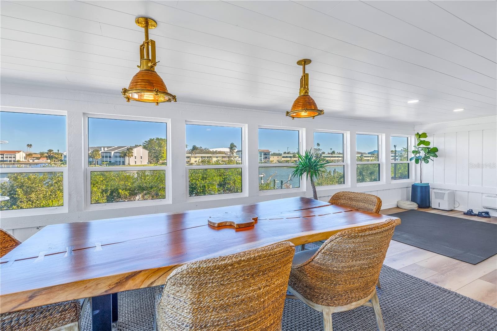 Single Family Residence at 12016 LAGOON LN, TREASURE ISLAND, photo 16 of 50