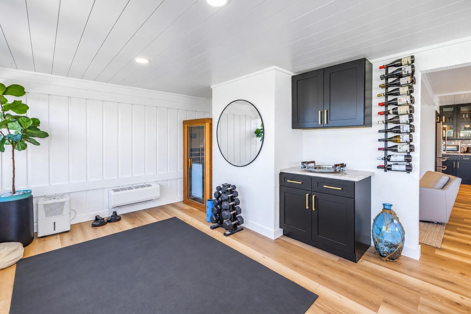 Single Family Residence at 12016 LAGOON LN, TREASURE ISLAND, photo 19 of 50