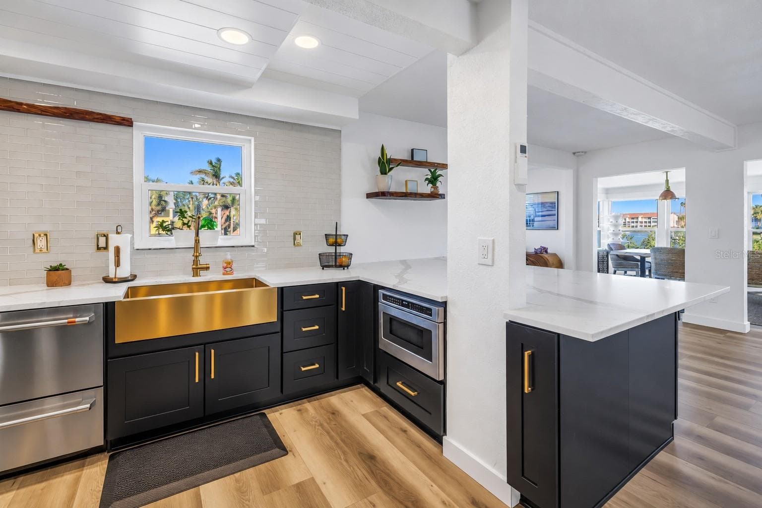 Single Family Residence at 12016 LAGOON LN, TREASURE ISLAND, photo 25 of 50