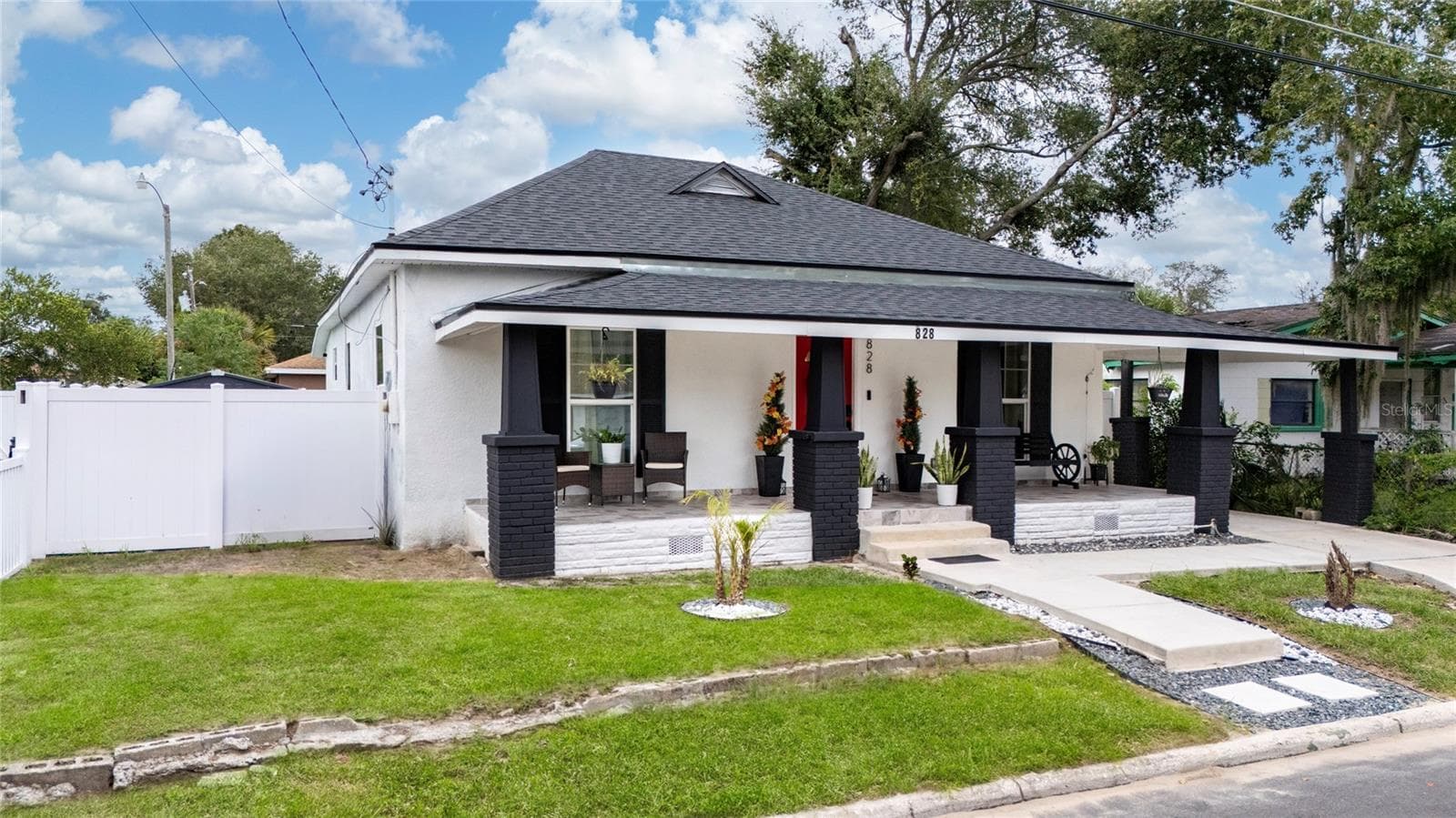 Single Family Residence at 828 N SCOTT AVE, LAKELAND, photo 3 of 34