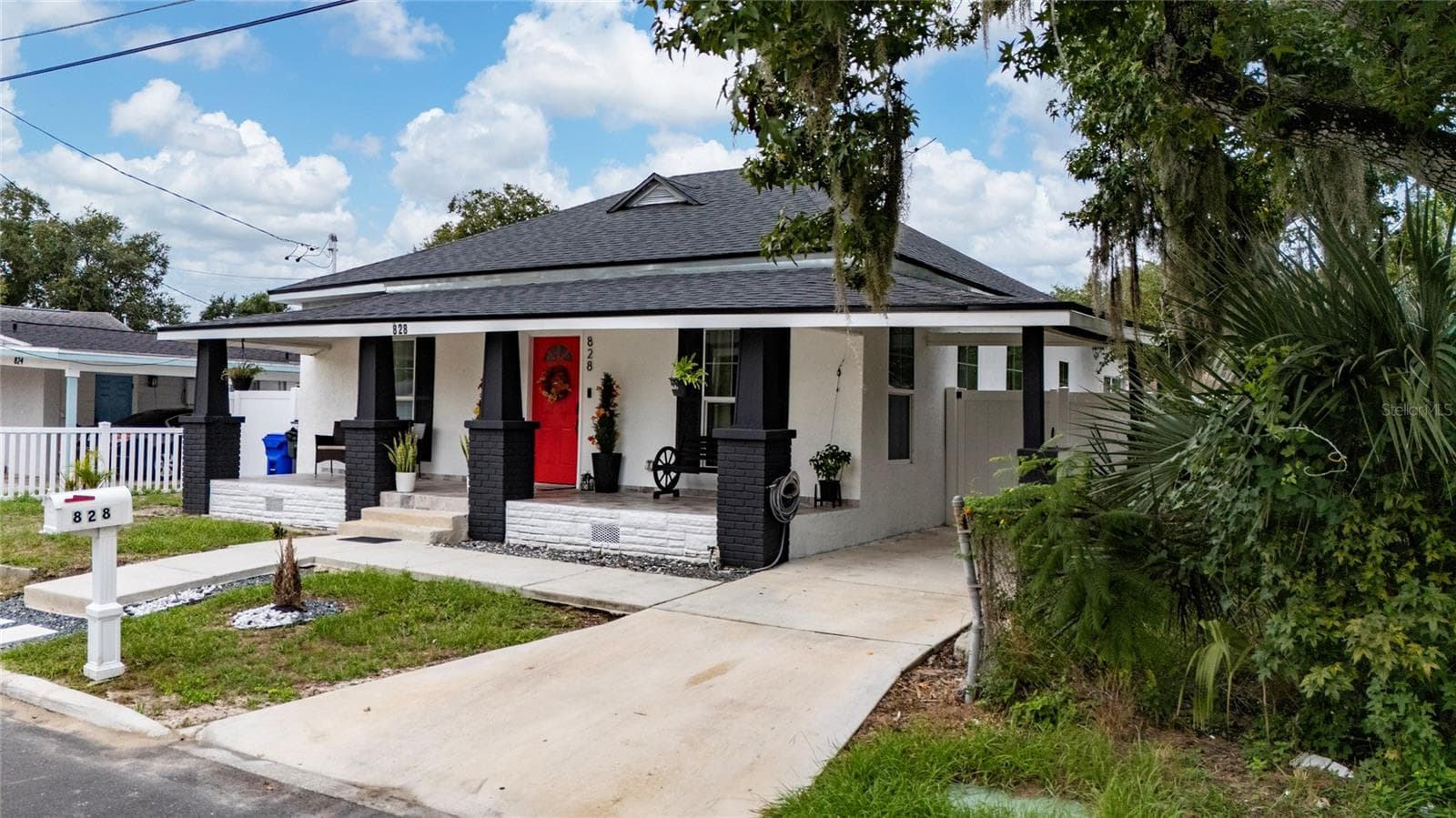 Single Family Residence at 828 N SCOTT AVE, LAKELAND, photo 4 of 34