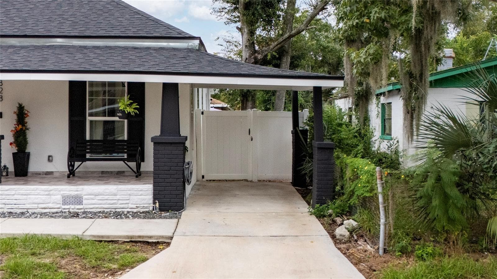 Single Family Residence at 828 N SCOTT AVE, LAKELAND, photo 5 of 34
