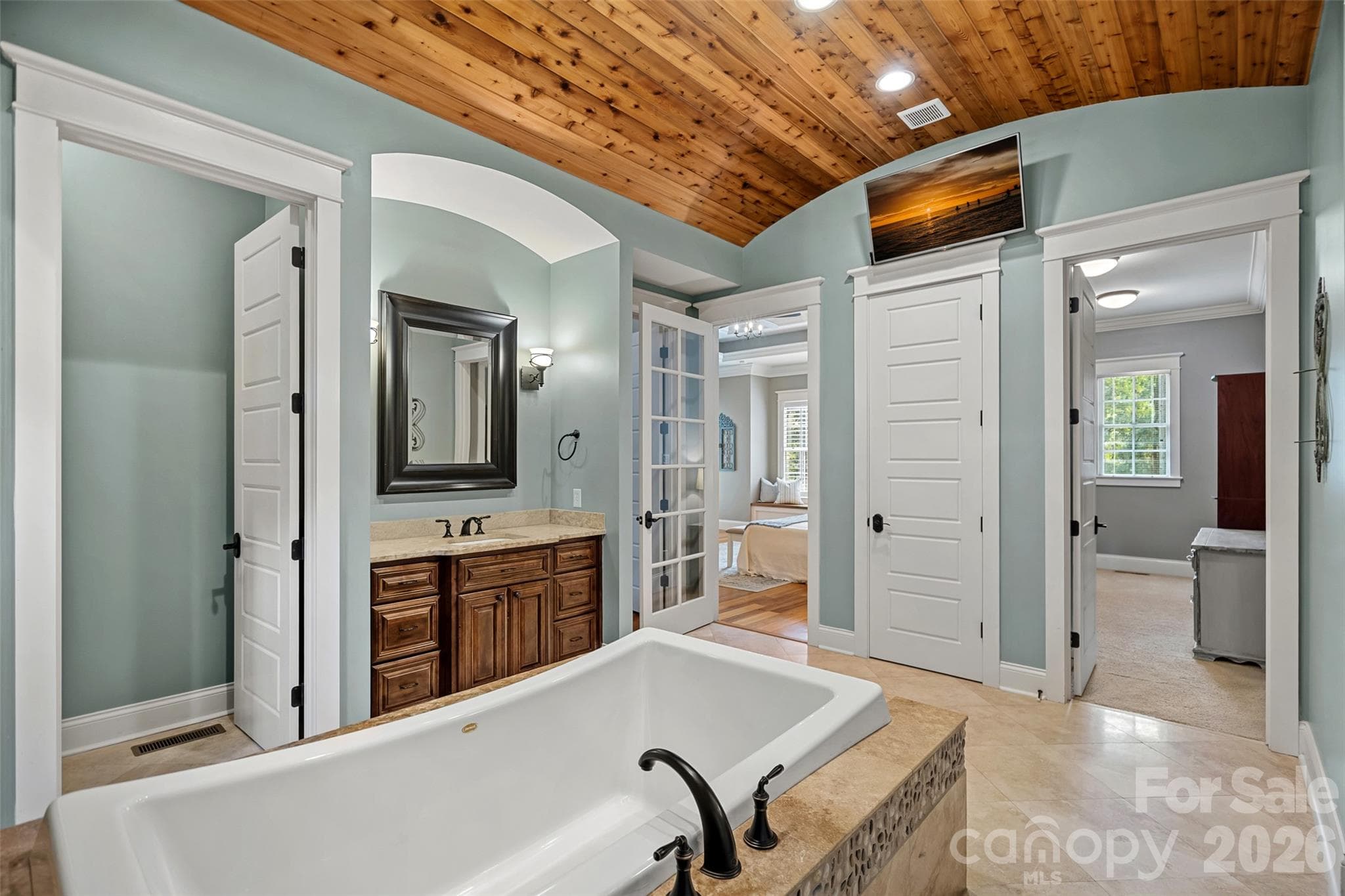 Single Family Residence at 116 Willow Springs Trail, Mount Holly, photo 17 of 41