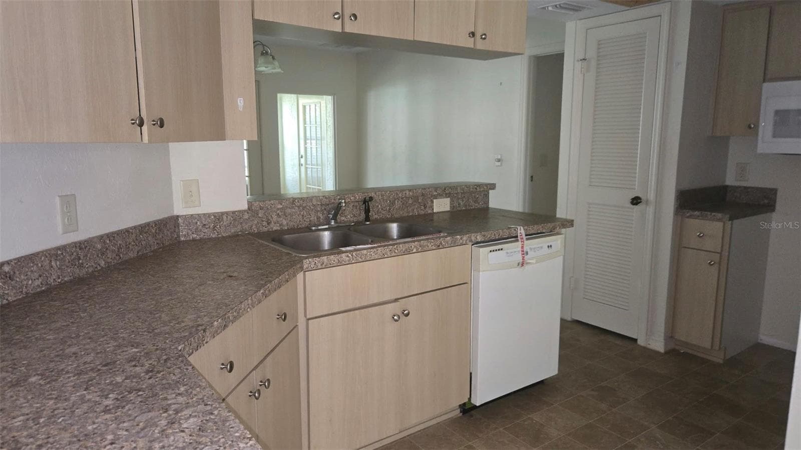 Villa at 1681 N DOLTON PT, CRYSTAL RIVER, photo 2 of 18