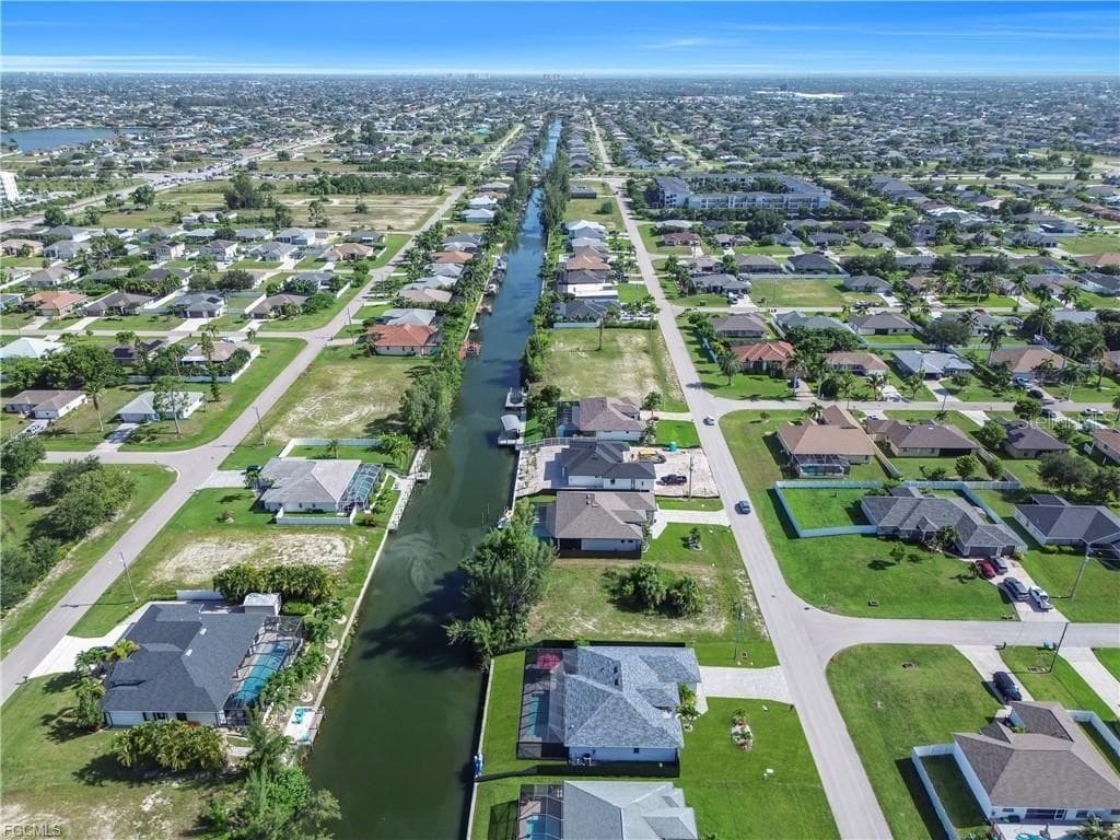 Single Family Residence at 2127 SW 17TH PL, CAPE CORAL, photo 45 of 47