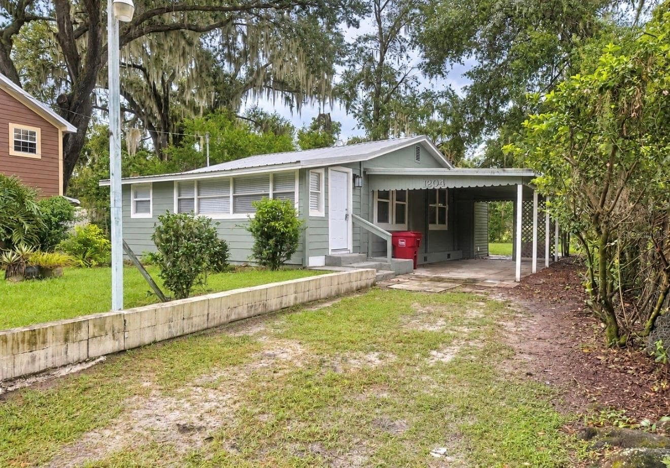 Single Family Residence at 1204 N MORNINGSIDE DR, PLANT CITY, photo 3 of 25