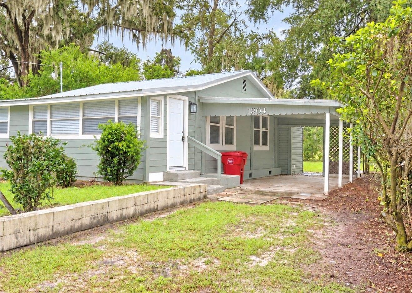 Single Family Residence at 1204 N MORNINGSIDE DR, PLANT CITY, photo 4 of 25