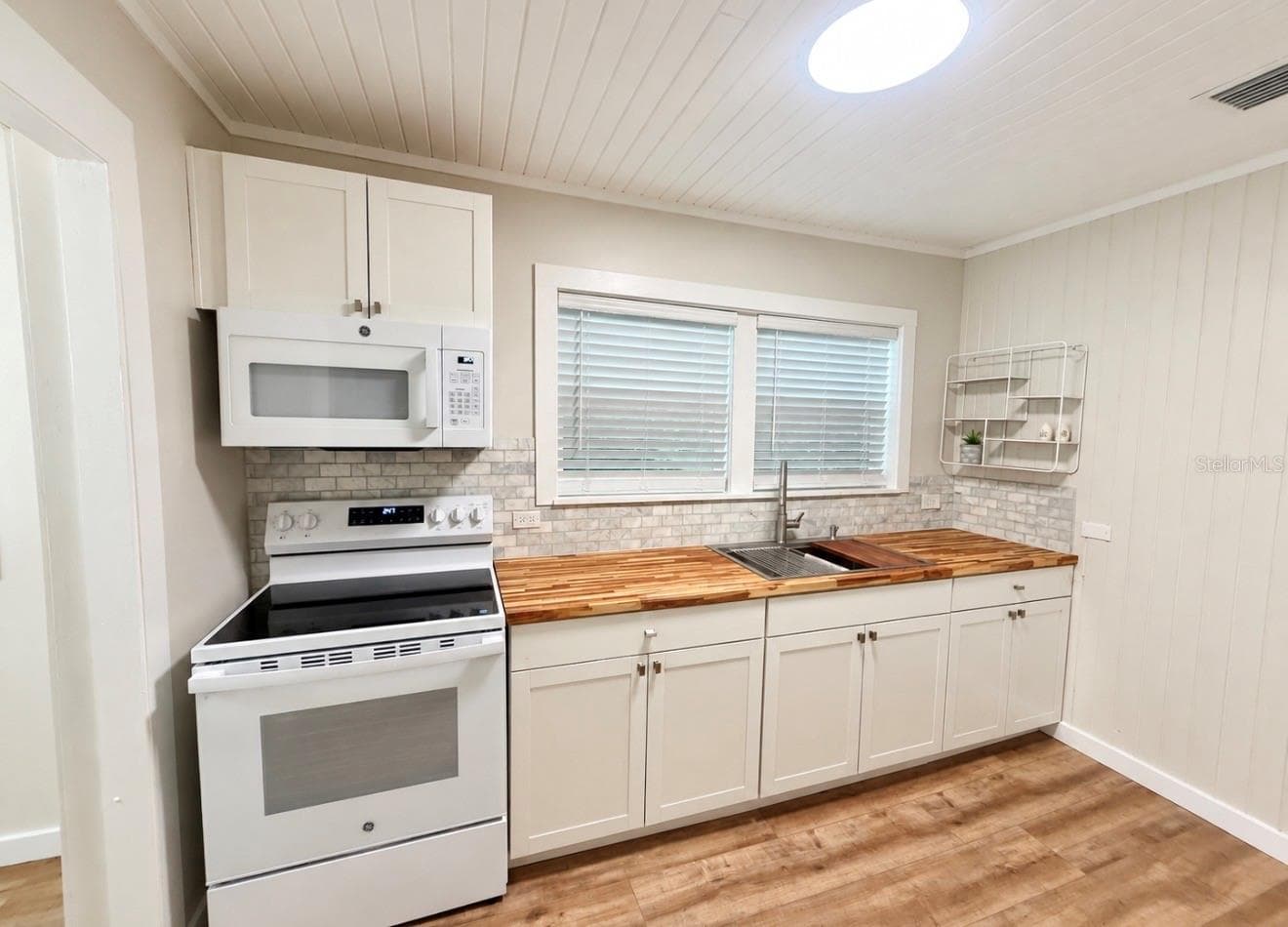 Single Family Residence at 1204 N MORNINGSIDE DR, PLANT CITY, photo 10 of 25