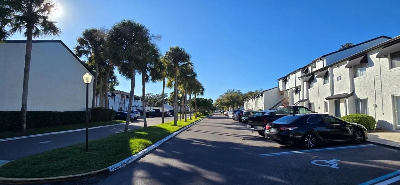 Condominium at 4149 S SEMORAN BLVD #9, ORLANDO, photo 2 of 20
