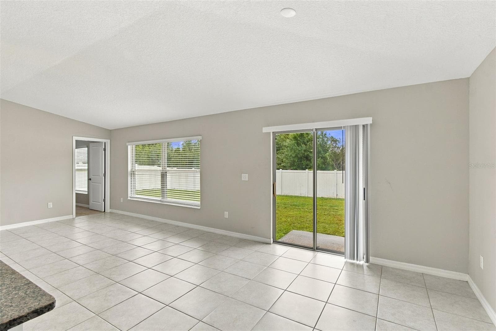 Single Family Residence at 12903 WILDFLOWER MEADOW DR, RIVERVIEW, photo 21 of 87