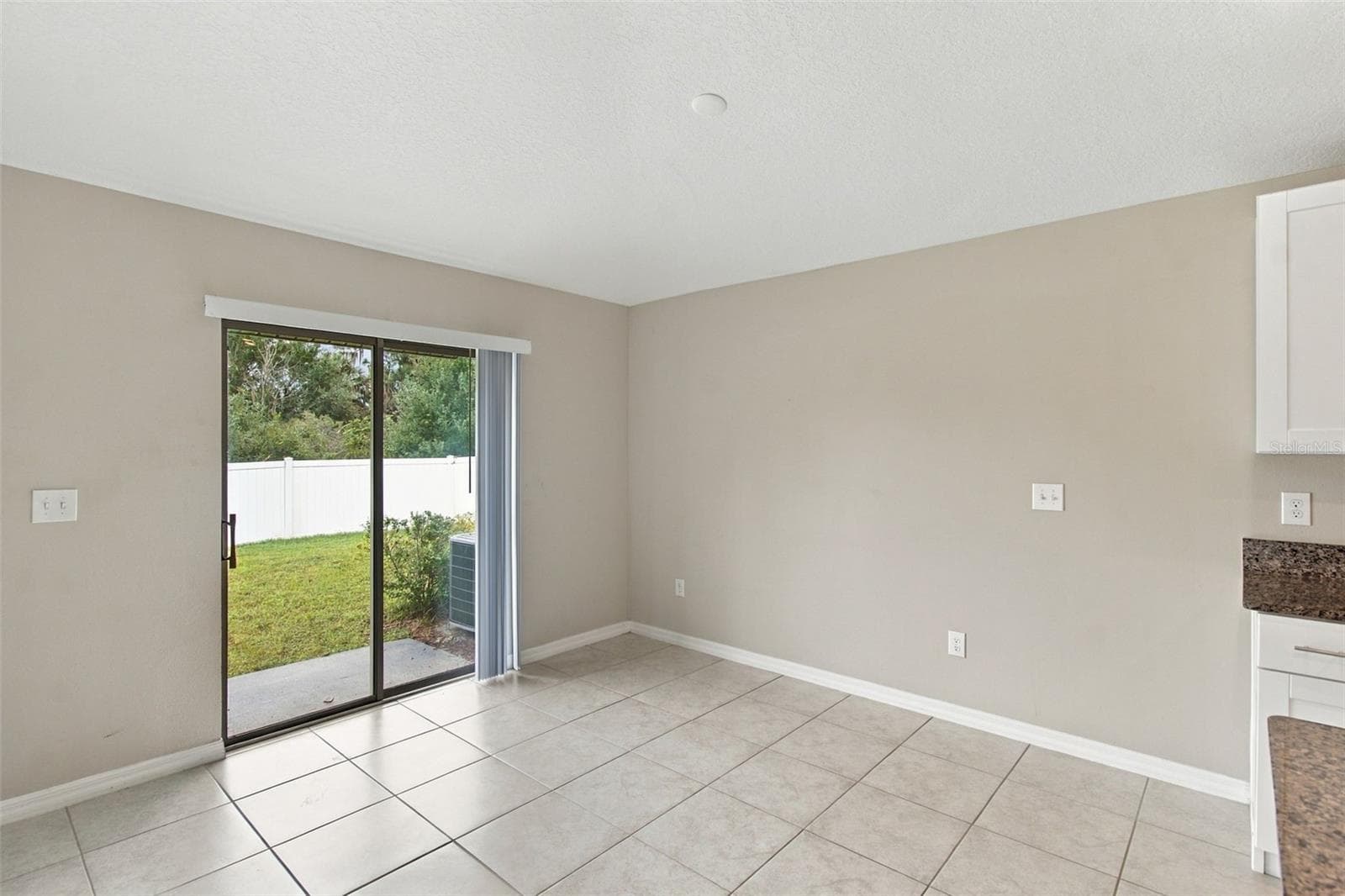 Single Family Residence at 12903 WILDFLOWER MEADOW DR, RIVERVIEW, photo 22 of 87