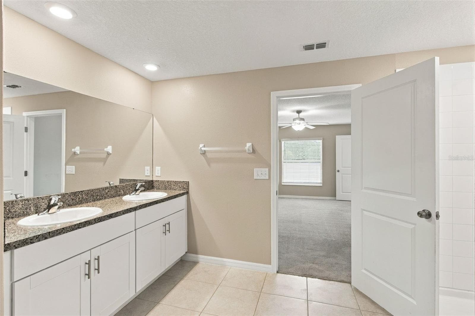 Single Family Residence at 12903 WILDFLOWER MEADOW DR, RIVERVIEW, photo 49 of 87